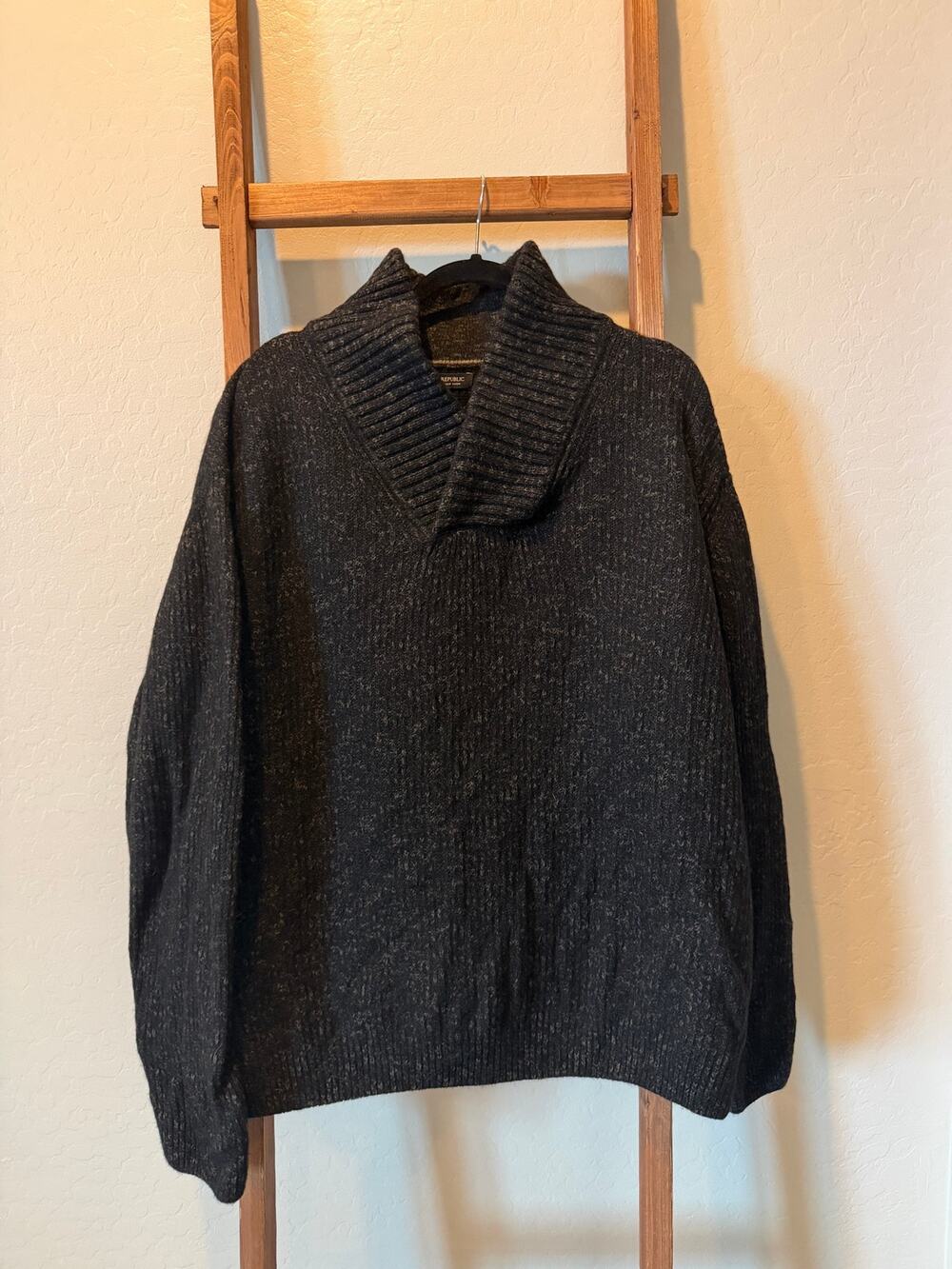 Banana Republic XL Charcoal Ribbed Popover Sweater Italian Yarn